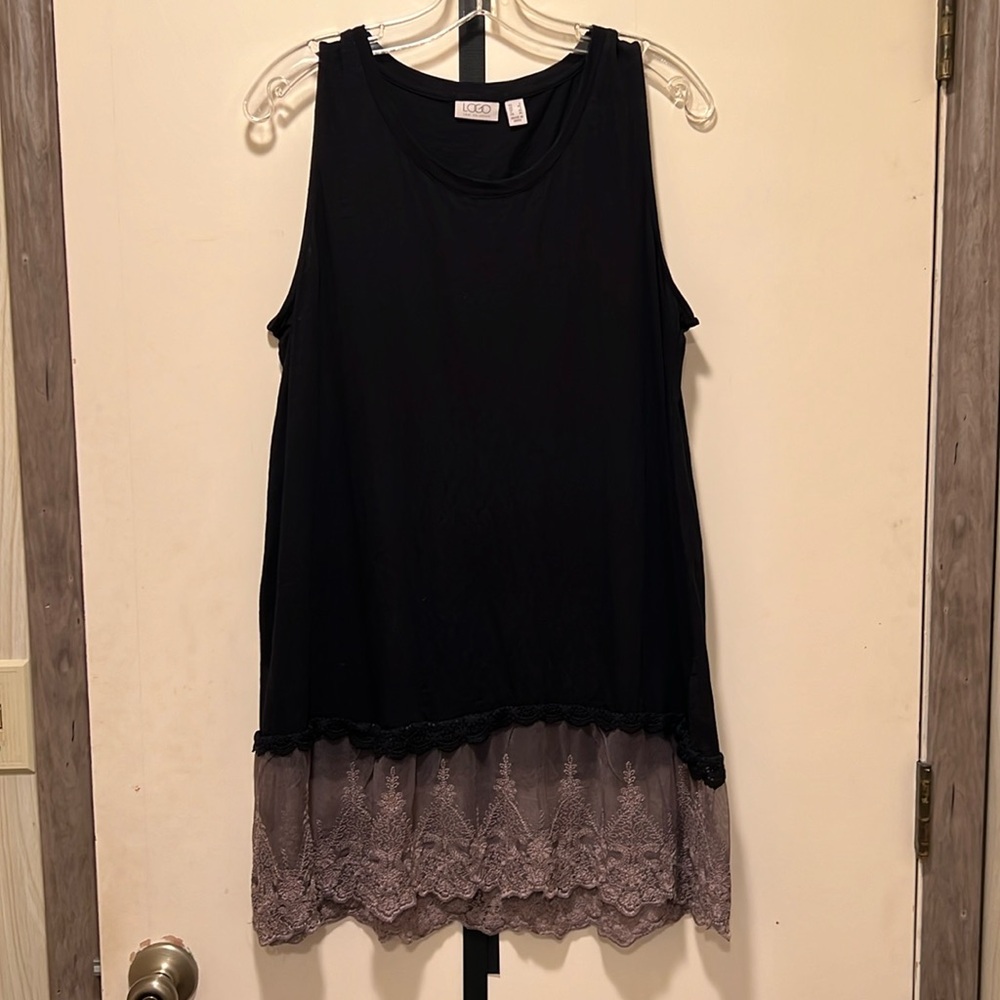 LOGO by Lori Goldstein Large Black Tank with Lace detail